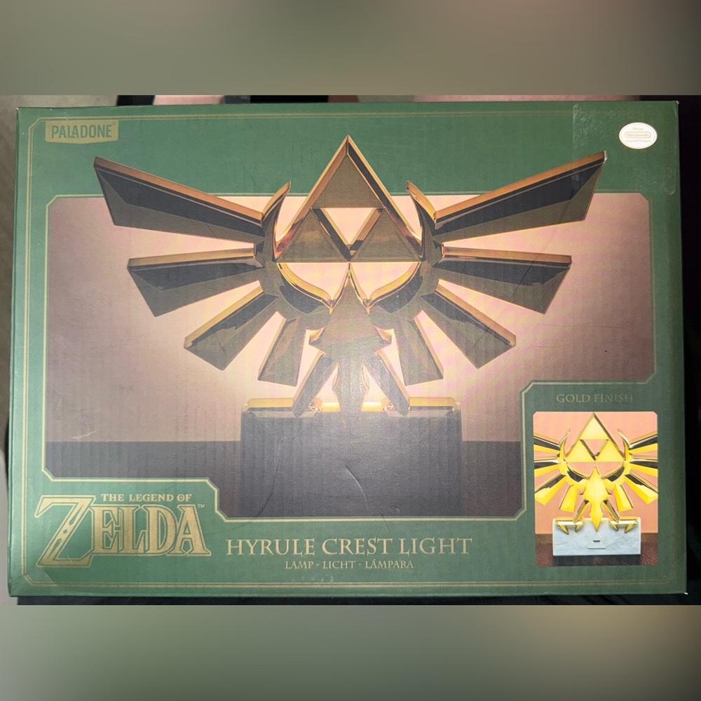 Nintendo Gold Hyrule Crest Light